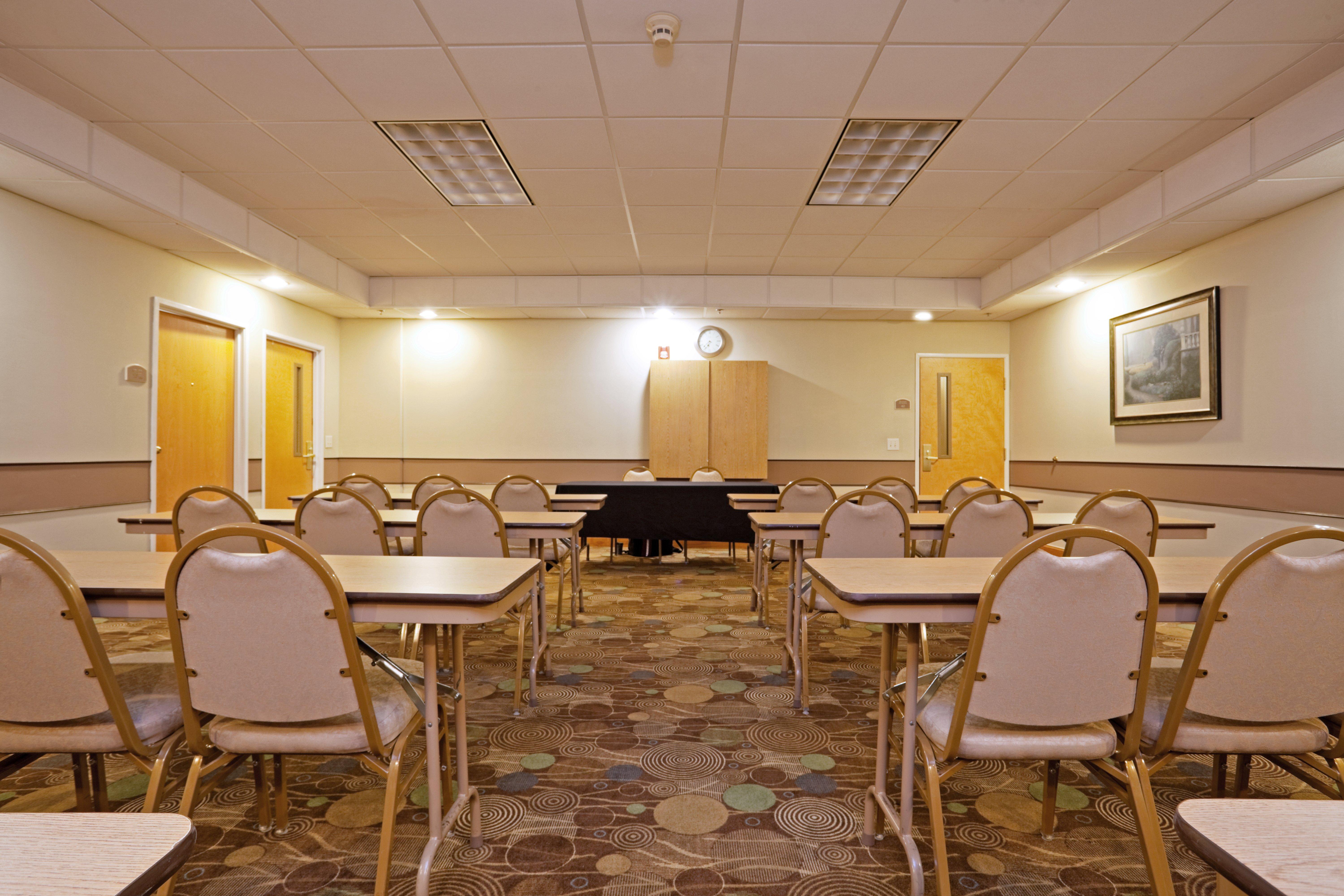 Holiday Inn Express Hotel & Suites Albemarle Exterior photo