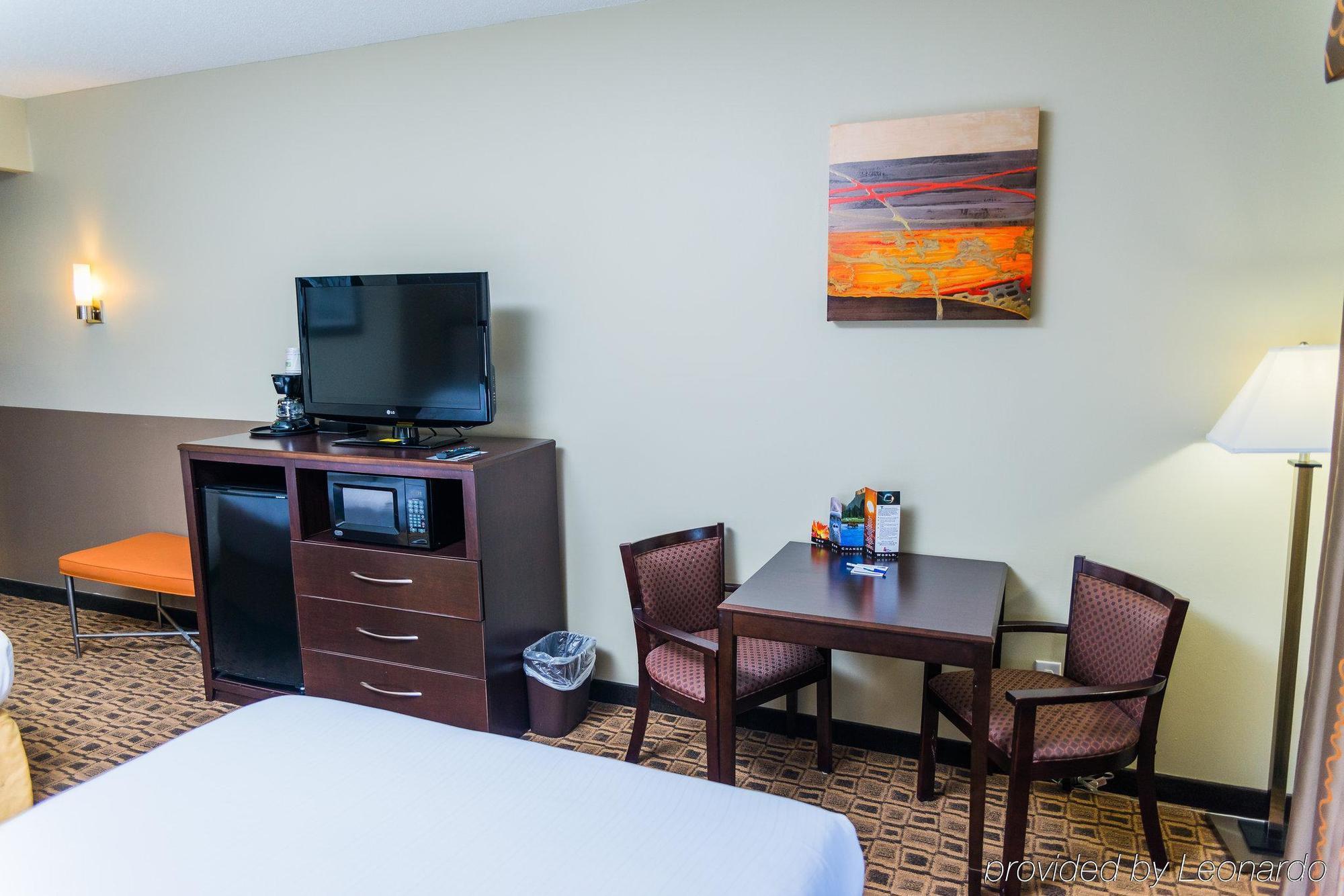 Holiday Inn Express Hotel & Suites Albemarle Exterior photo
