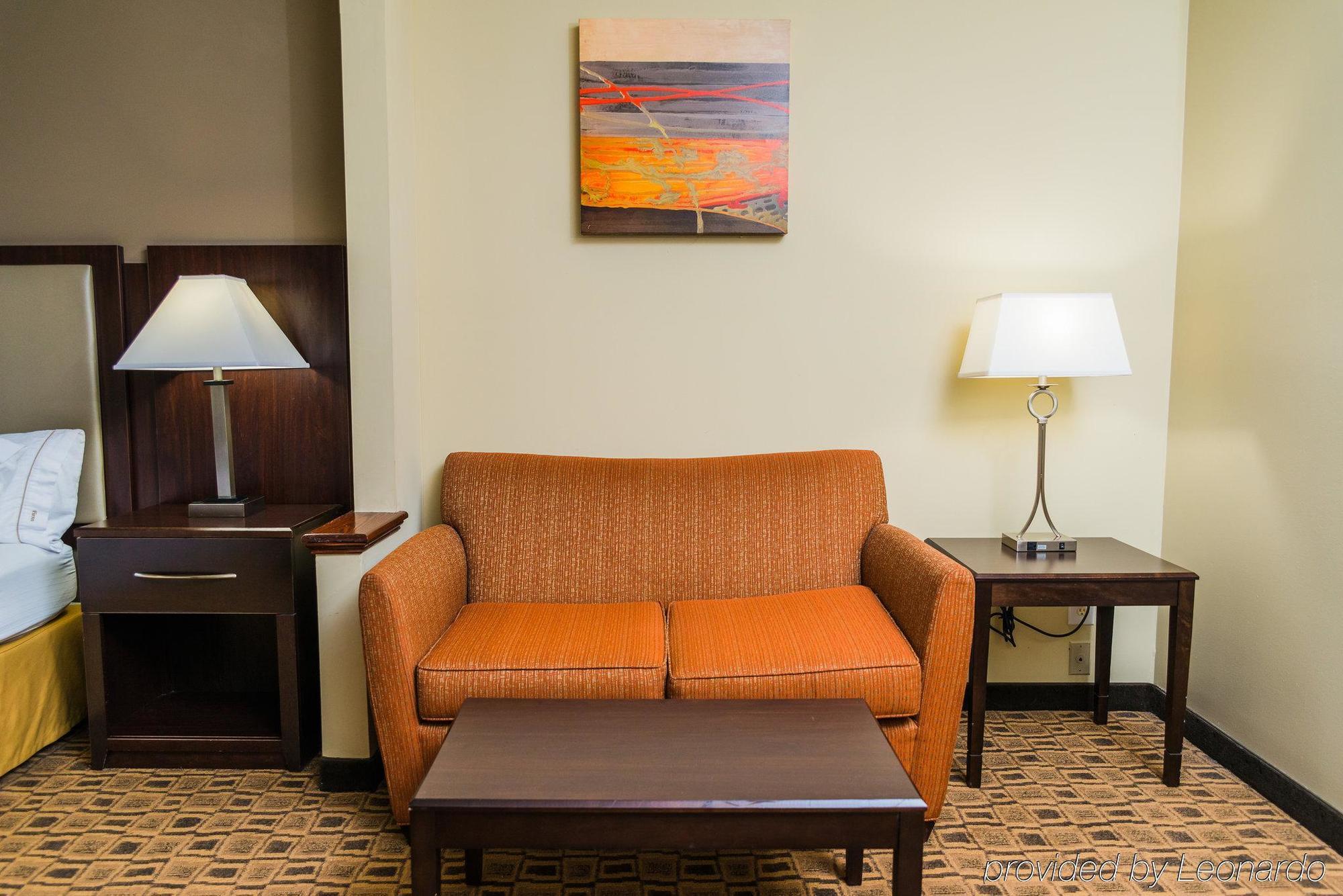 Holiday Inn Express Hotel & Suites Albemarle Exterior photo