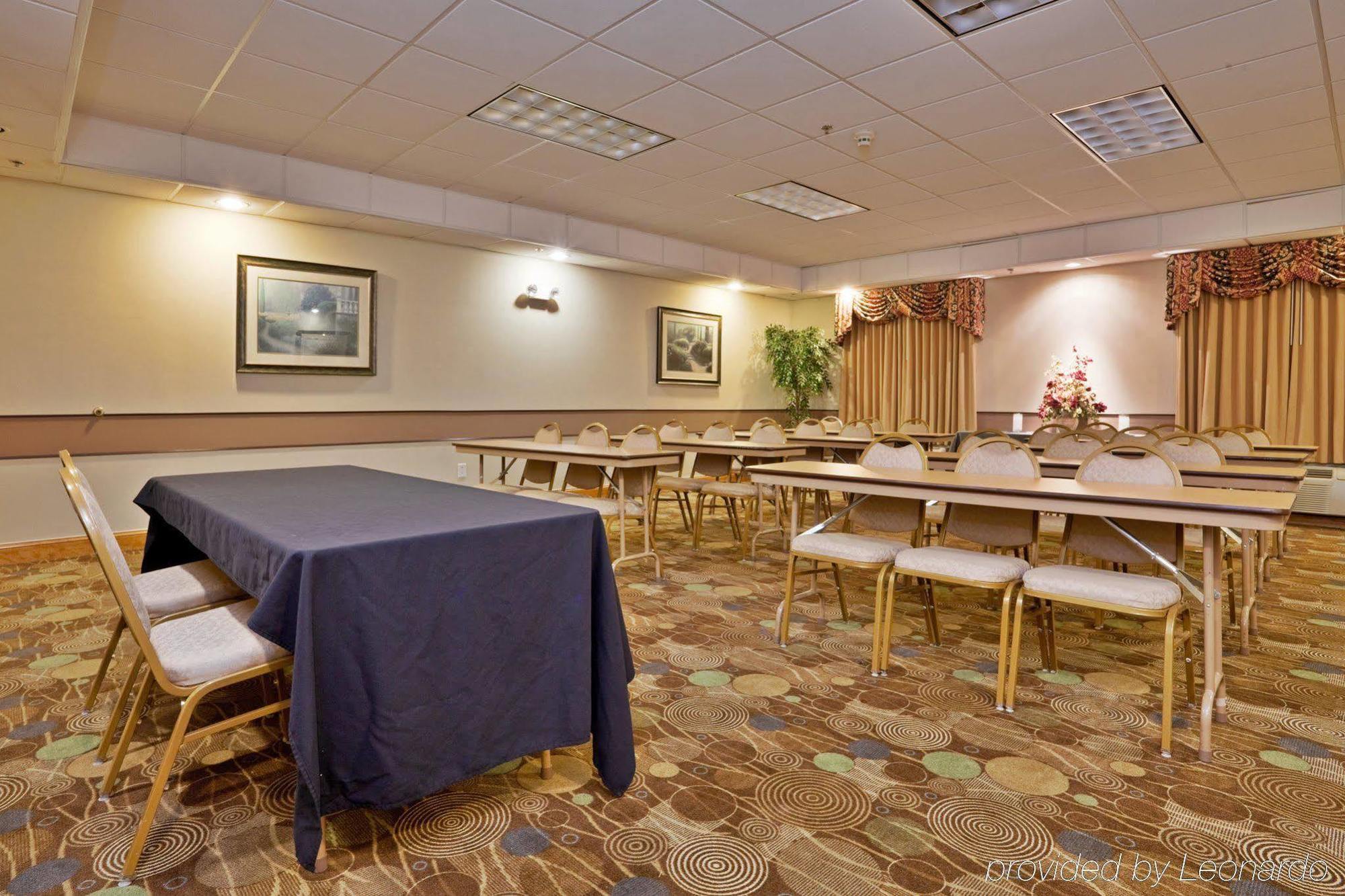 Holiday Inn Express Hotel & Suites Albemarle Exterior photo